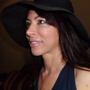 Meet your Posher, Debbie